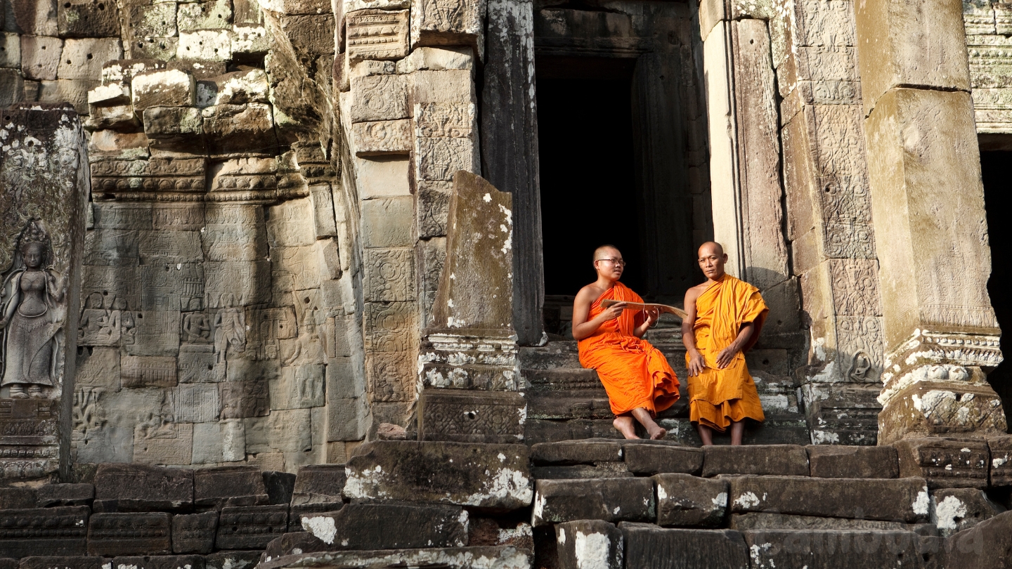 Kampong Phluk Cycling Tours